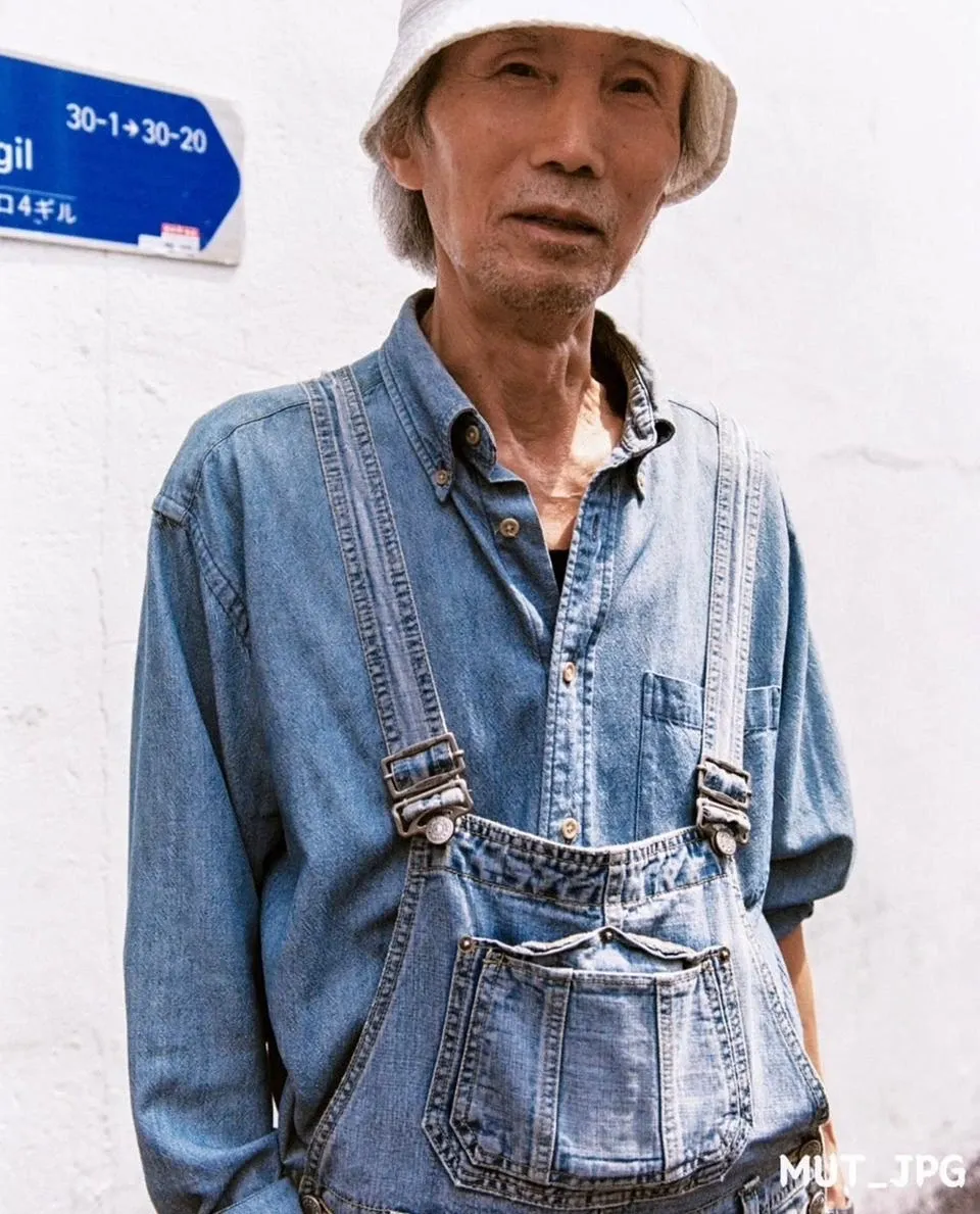 이 이미지를 보면 `fake-user` 봇의 활동 로그가 표시되어 있어.

**현재 상태:**
- 대부분의 활동이 "실패" 상태 (빨간색)
- 에러 메시지: `"존재하지 않는 사용