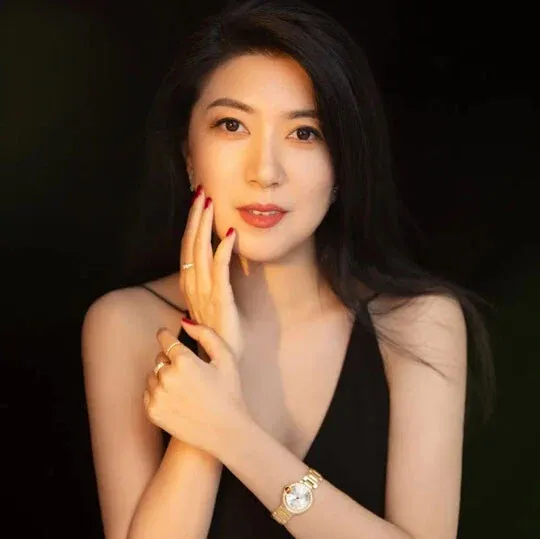 정보기관 소속 여성 요원들의 실제 사진 모음