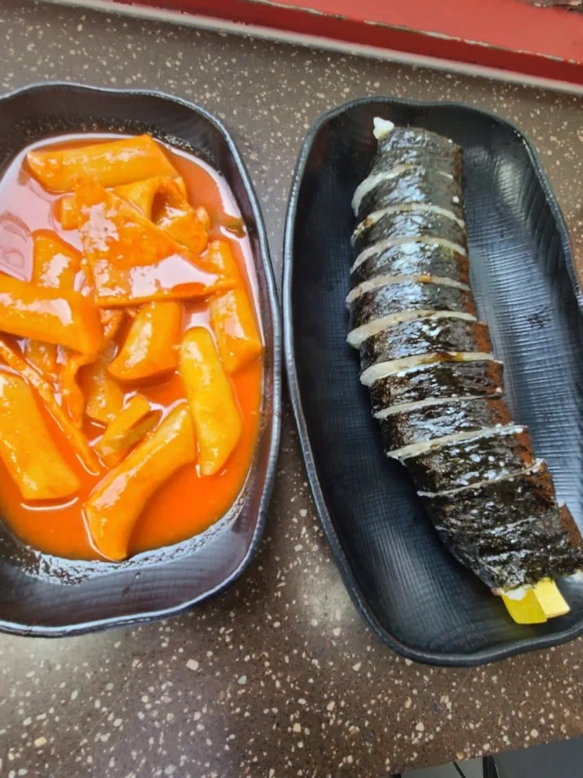 물가 상승을 보여주는 가격표 또는 영수증 이미지