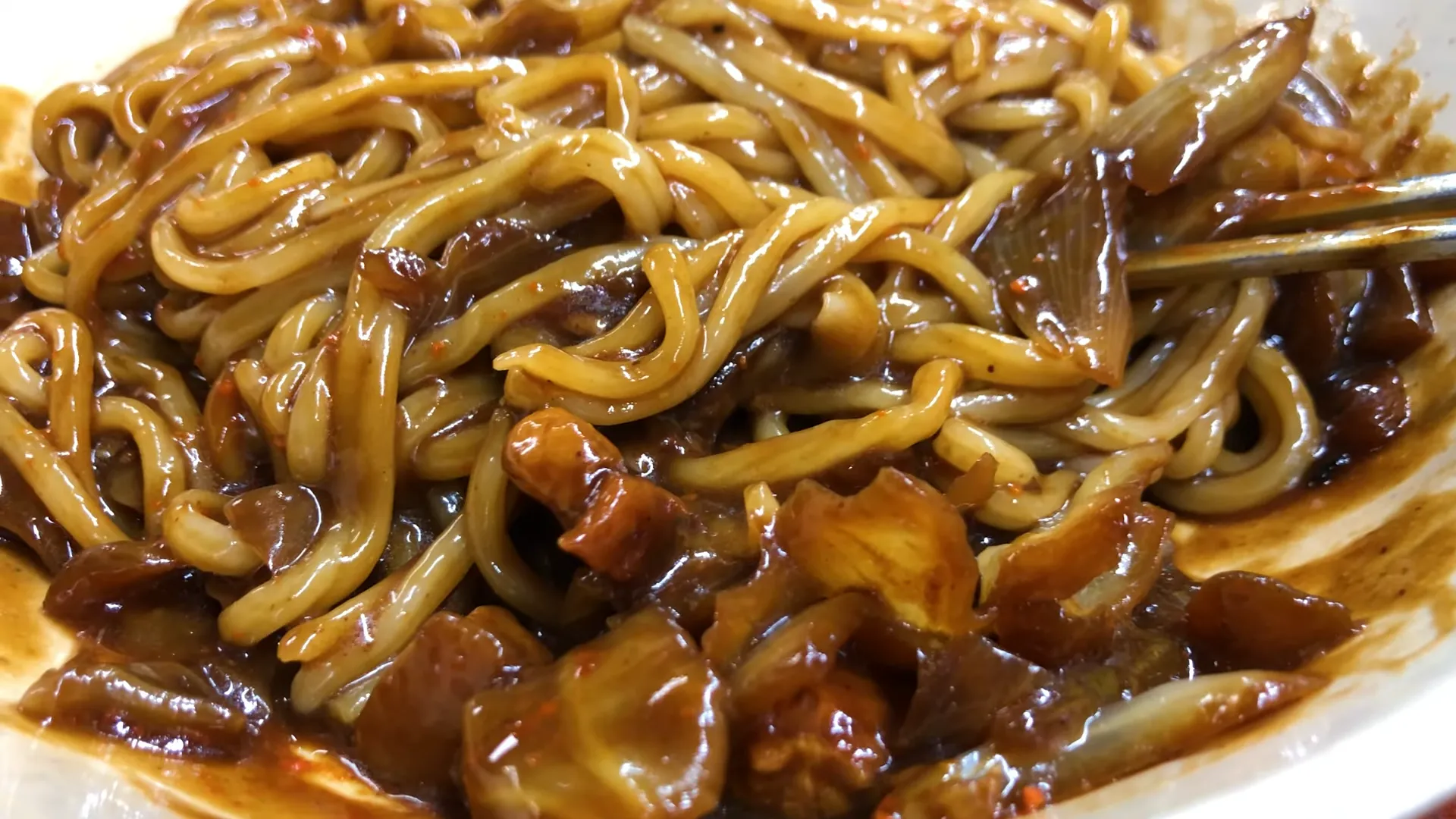 한국과 일본 음식점 위치를 표시한 지도 이미지