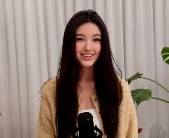 연예인의 일상적인 휴식 모습을 담은 사진