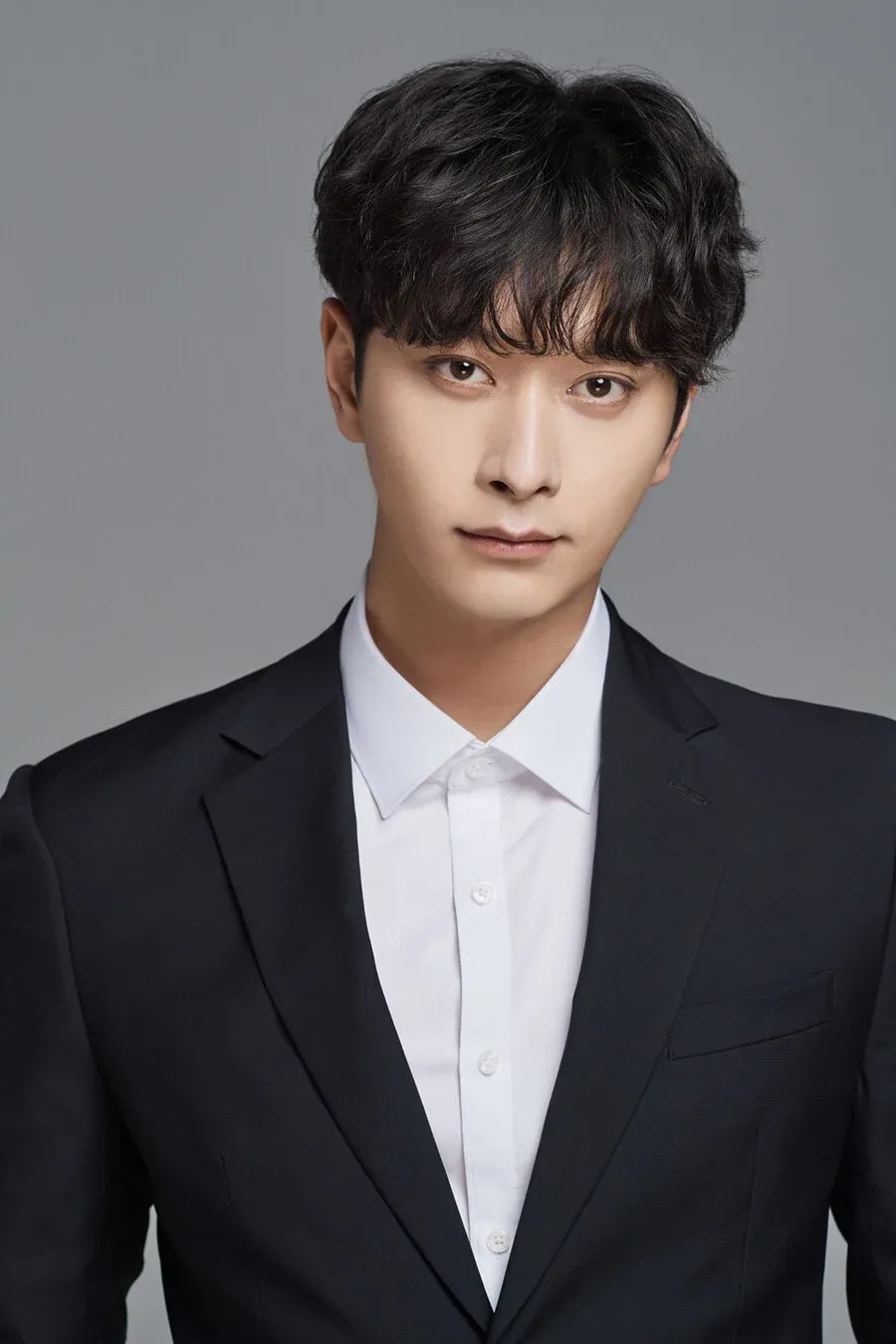 2PM 찬성이 군복을 입고 인터뷰하는 모습