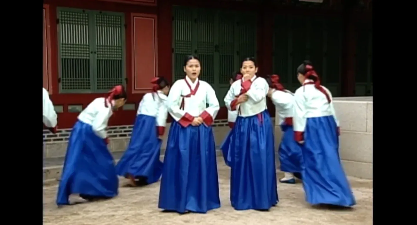 조선시대 궁중 여인들이 모여 기싸움하는 장면의 여인천하 드라마 캡처