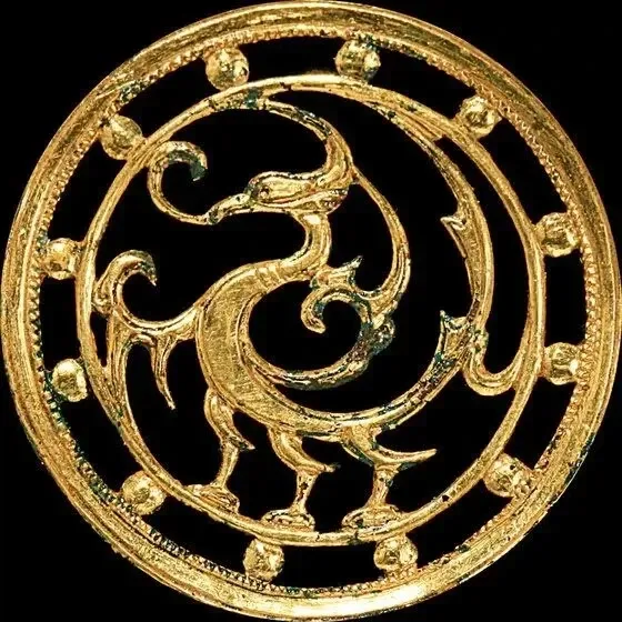 삼족오의 정체를 유머러스하게 밝히는 인터넷 밈 이미지