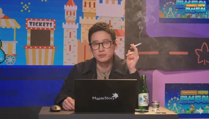 전성기 BTS 멤버처럼 강한 체격의 사람이 누군가를 누르고 있는 장면