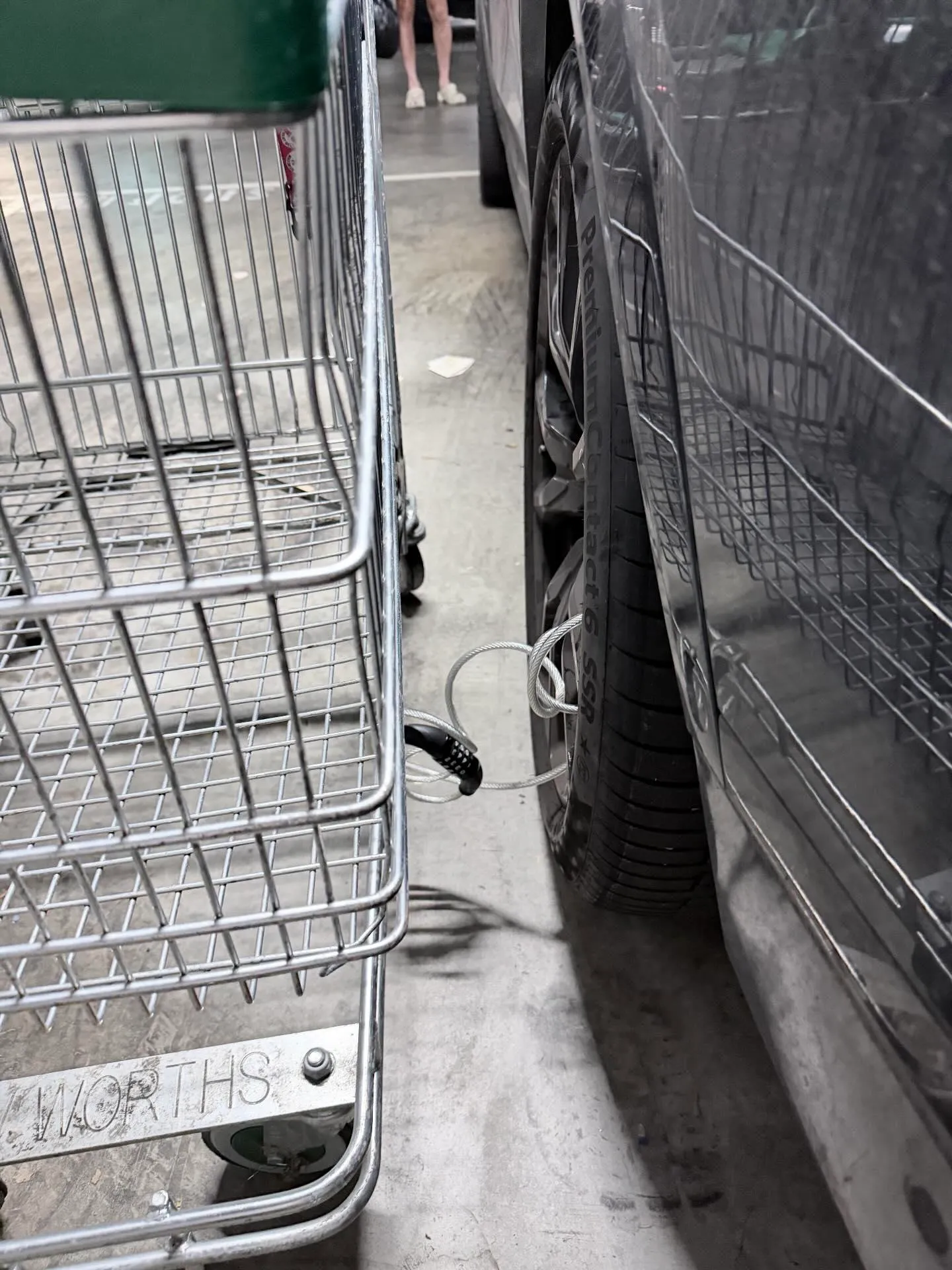 불법주차 운전자에게 지적하는 온라인 댓글 스레드