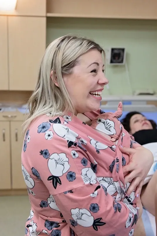 대리모 출산 과정을 촬영한 의료 사진