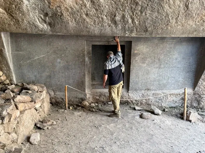 붉은사막 칭찬하는 외국인에게 심술 부리는 댓글