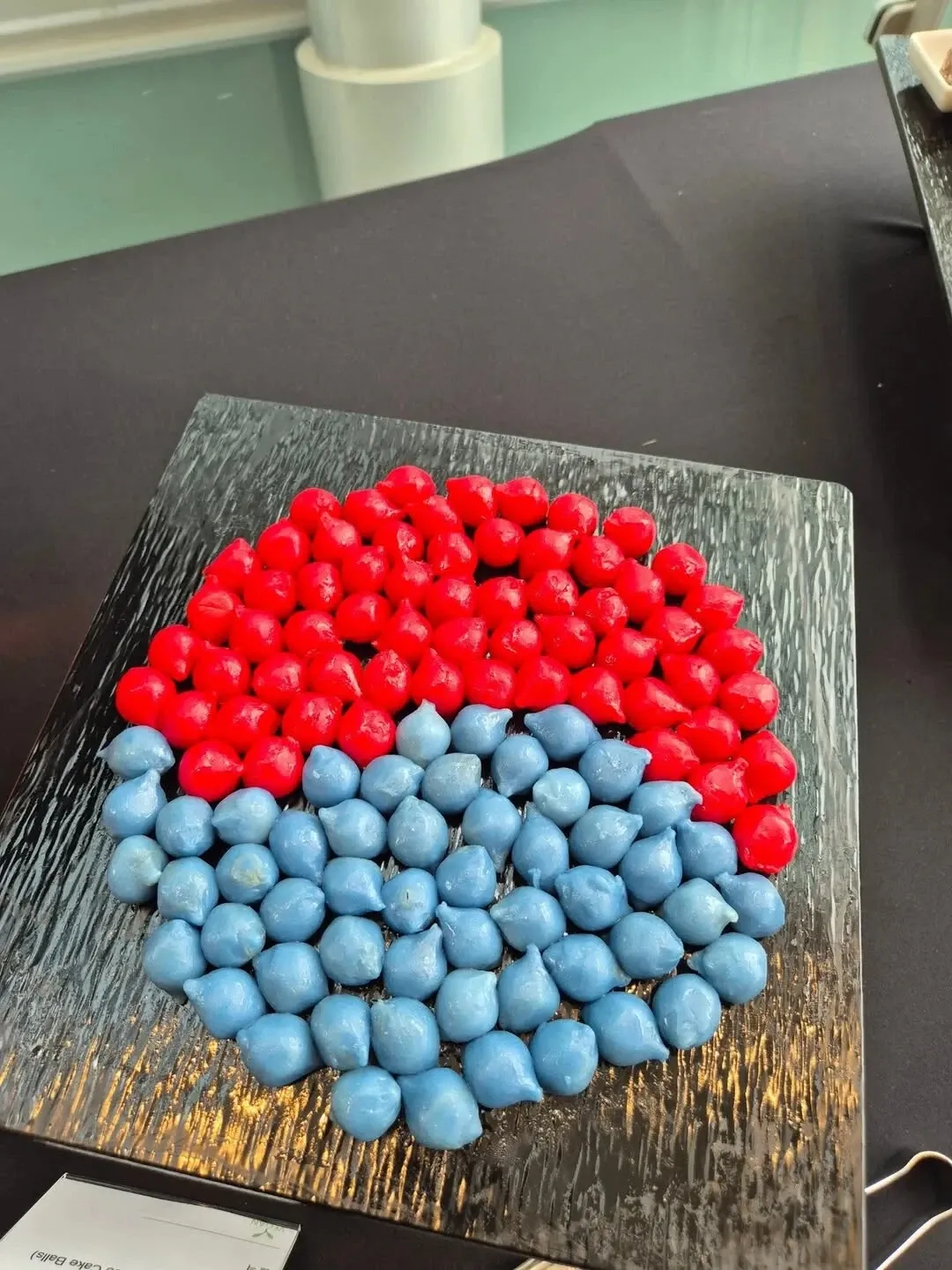 프랑스 대통령 만찬 테이블에 놓인 한국 전통 떡