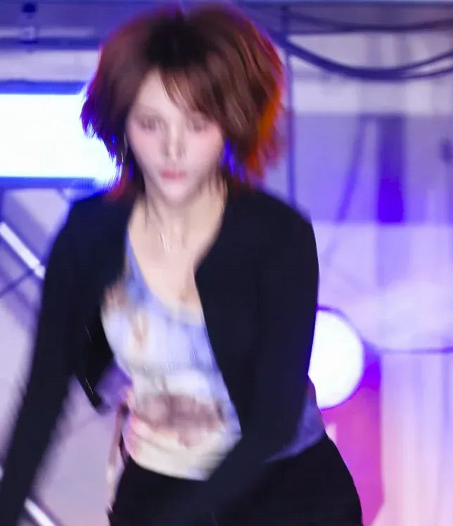 커뮤니티 게시글 썸네일, 09년생 아이돌 관련 선정성 의문 제기 글