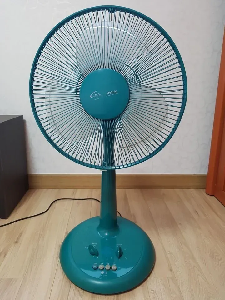 `LG 그린웨이브 선풍기 풍량조절 패널, 90년대 특유의 녹색 디자인`