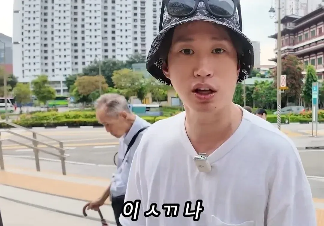 제공하신 OCR 텍스트가 읽을 수 없어서 의미 있는 alt 텍스트를 생성하기 어렵습니다.

**다음 중 하나를 해주시면 좋겠습니다:**

1. **이미지 파일 공유** — 직접 이