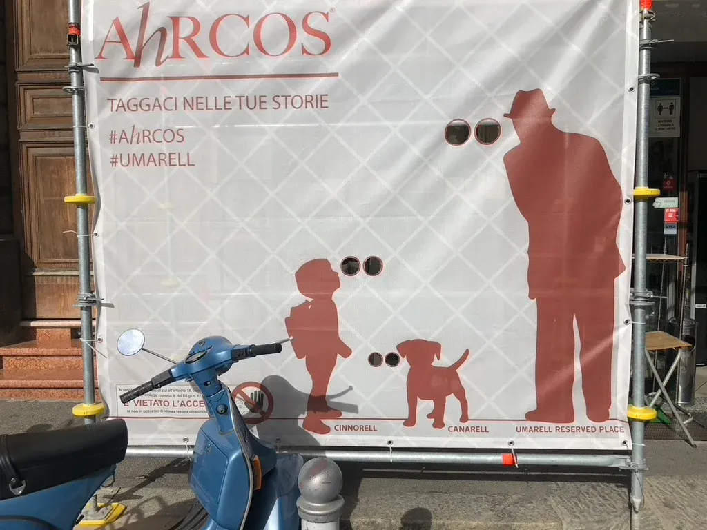 이탈리아 우마렐 현상을 설명하는 로고 및 텍스트 그래픽