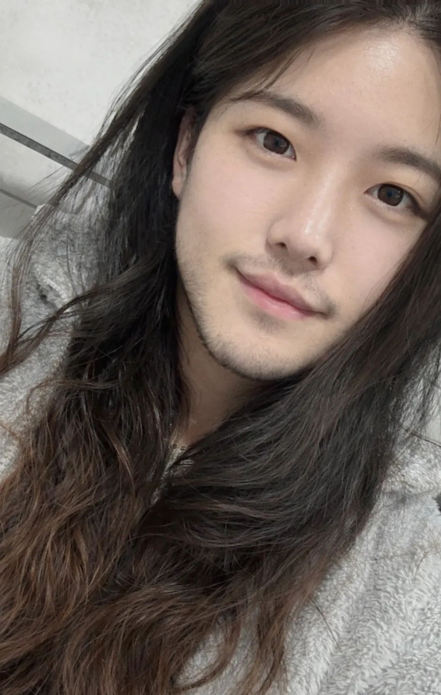 OCR 텍스트와 컨텍스트가 명확하지 않아 정확한 alt 태그를 생성하기 어렵습니다. 다음 정보를 제공해주시면 더 정확한 alt 태그를 만들 수 있습니다:

1. **이미지 자체를