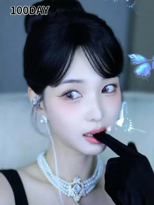 이미지 파일 경로를 제공해주시면 실제 이미지를 확인하여 더 정확한 alt 텍스트를 생성할 수 있습니다.

현재는 컨텍스트만 있으므로:

**여캠 진출한 라붐 출신 율희**

위 정