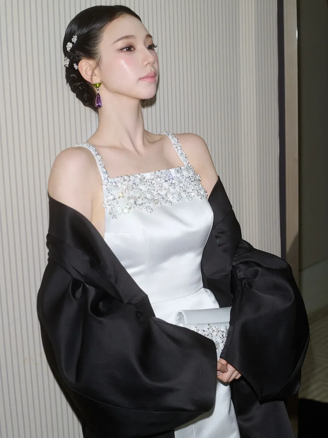 이미지가 제대로 전달되지 않아 정확한 alt 태그를 생성하기 어렵습니다. 

이미지를 다시 업로드해주시면, 내용에 맞게 적절한 alt 태그를 생성해드리겠습니다.

혹은 현재 제공된