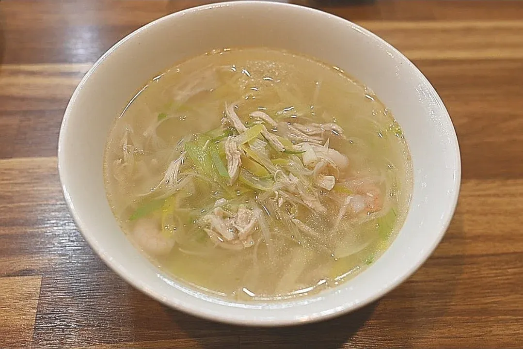 멸망해 버린 중식 메뉴판, 흐릿하고 손상된 텍스트