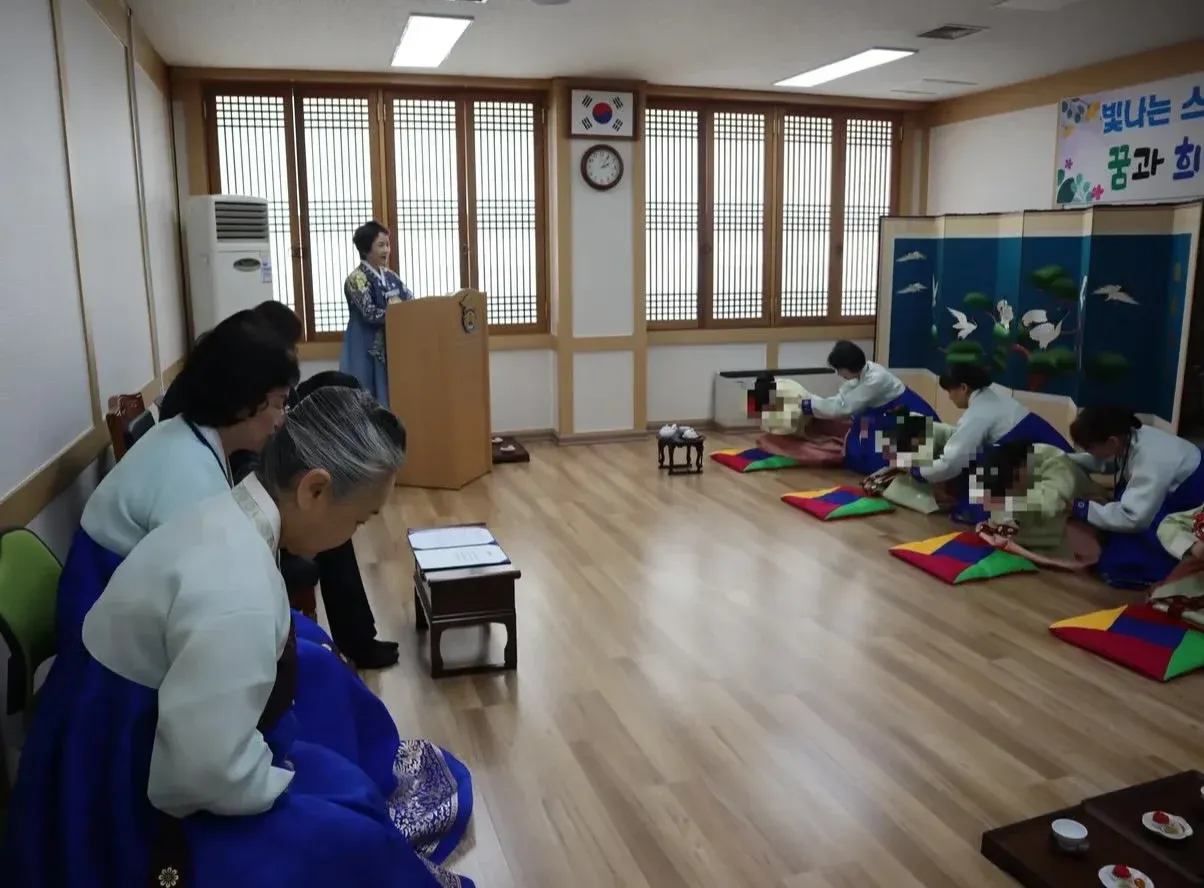 청주여자교도소 근황 안내 포스터
