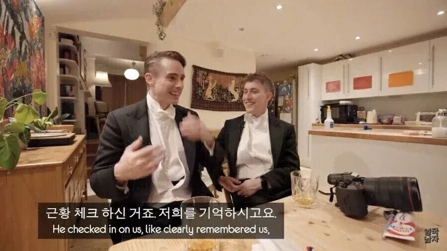 10년간 국뽕을 판 외국인이 한국인들에게 기억되어 근황을 챙겨받는 모습