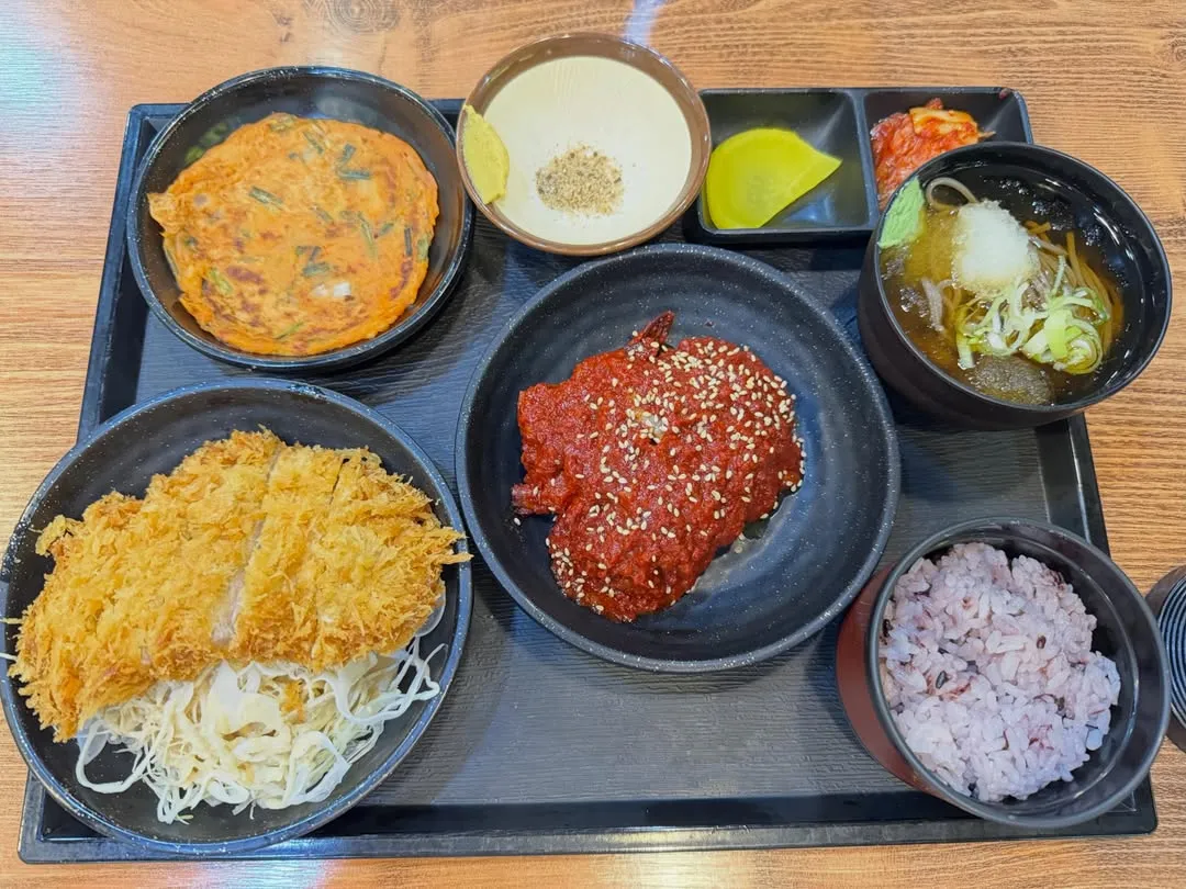 호불호 갈리는 9,500원 양념게장 정식