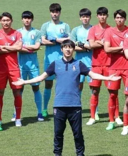 경기 결과 또는 스포츠 관련 텍스트가 포함된 이미지