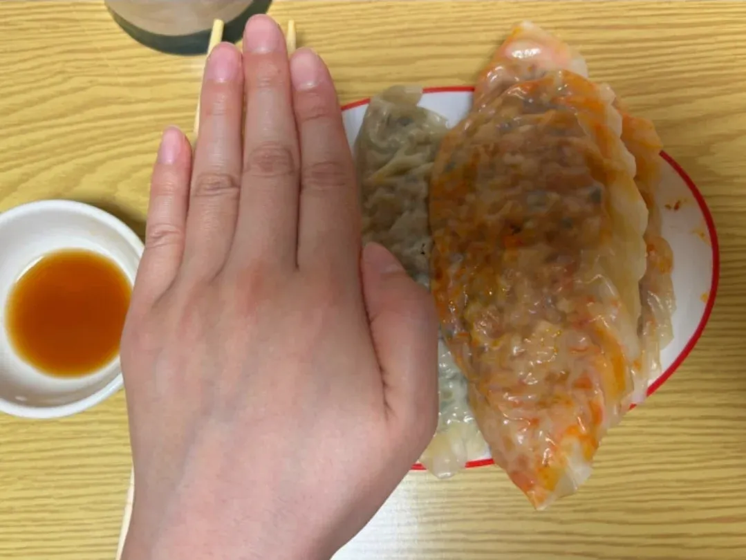 오픈런이 필수인 인기 만두 상품