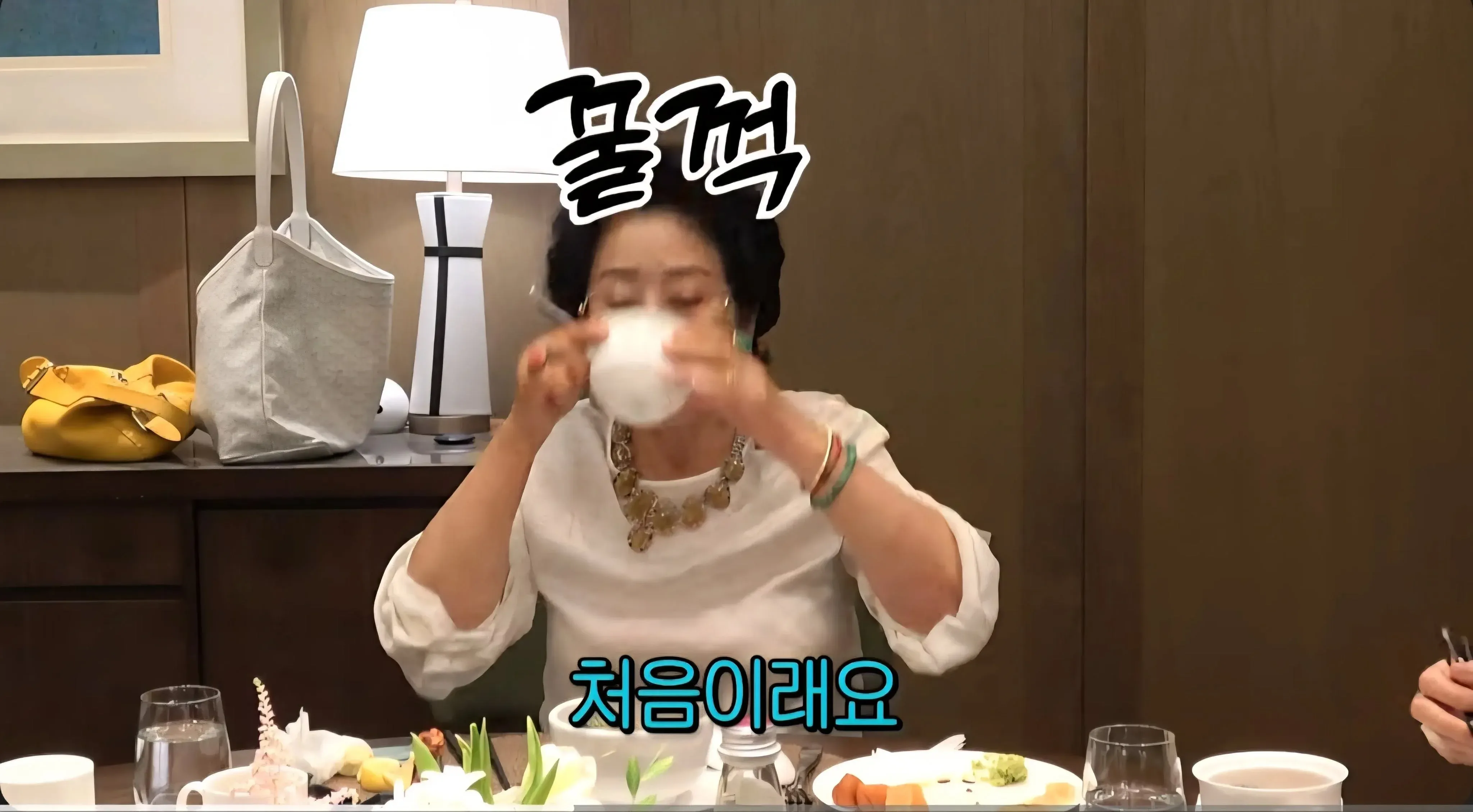 전참시 스탭들이 극찬한 연예인, “물먹 처음이래요” 문구