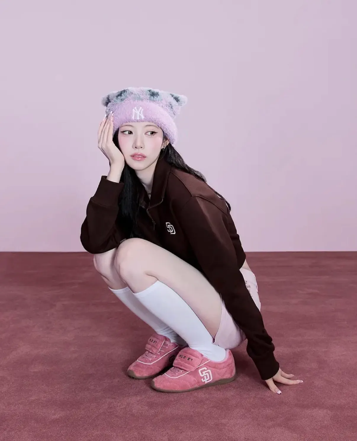 전여친 결혼 소식에 힘들어하는 사람
