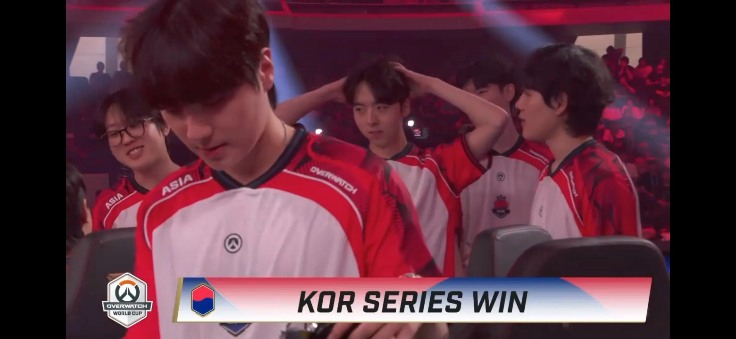 한국 시리즈 승리를 알리는 “KOR SERIES WIN”