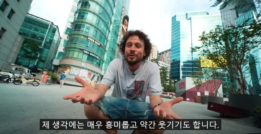 한국을 방문한 구독자 4270만 여행 유튜버가 놀란 장면