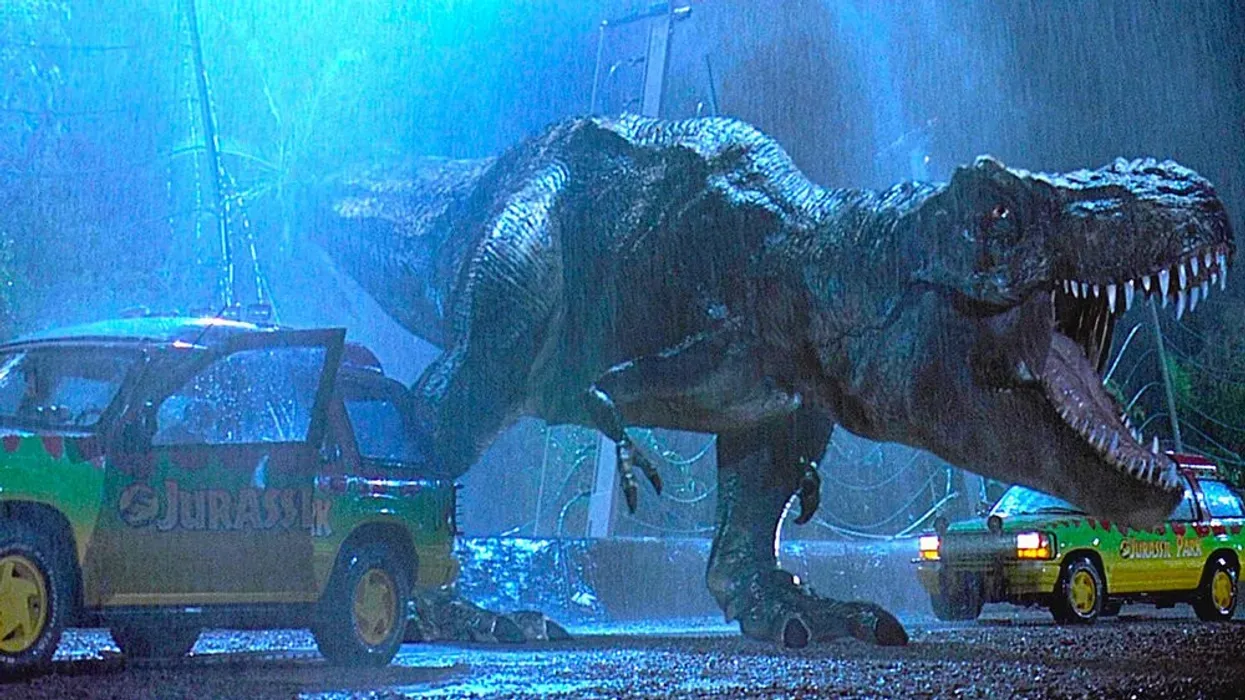 JURASSIC PARK의 위협적인 티라노사우루스 사진