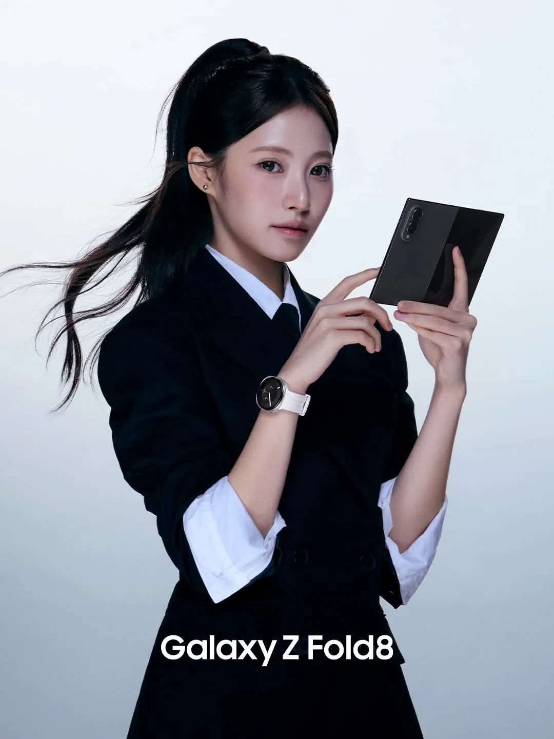 삼성전자와 리센느의 Galaxy Z Fold8 소개 이미지